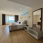 Britania 4*