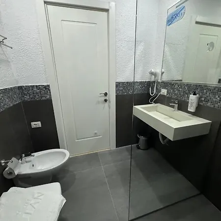 Hotel Britania Vlore