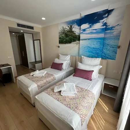 Britania 4*