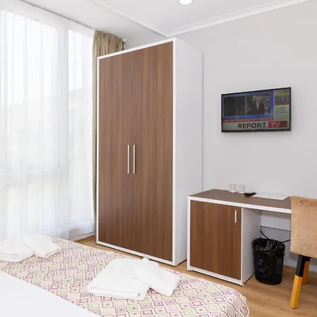 Otel Britania 4*