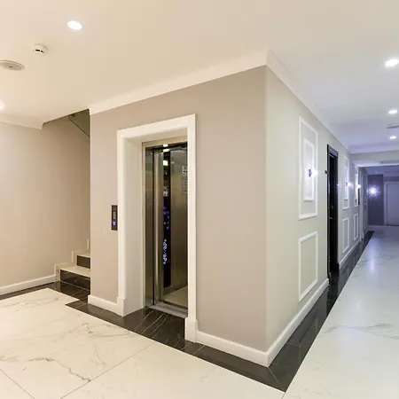 Britania Отель Влёра