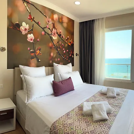 Hotel Britania 4*