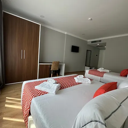 Britania 4*