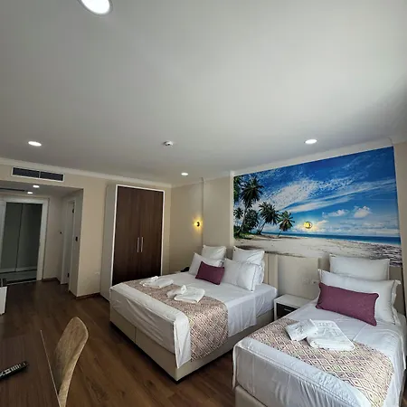 Hotel Britania 4*